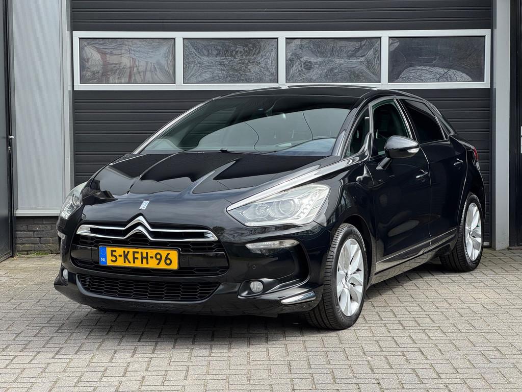 Citroen DS5 1.6 THP Business Executive Automaat, Pano, Camer, Auto's, Gebruikt, Leder en Stof, Zwart, 1395 kg