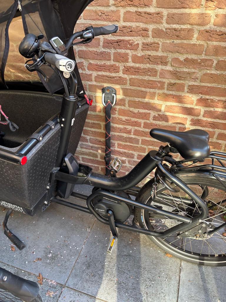 Urban Arrow Family bakfiets, Gebruikt, Minder dan 47 cm, 50 km per accu of meer, Ophalen