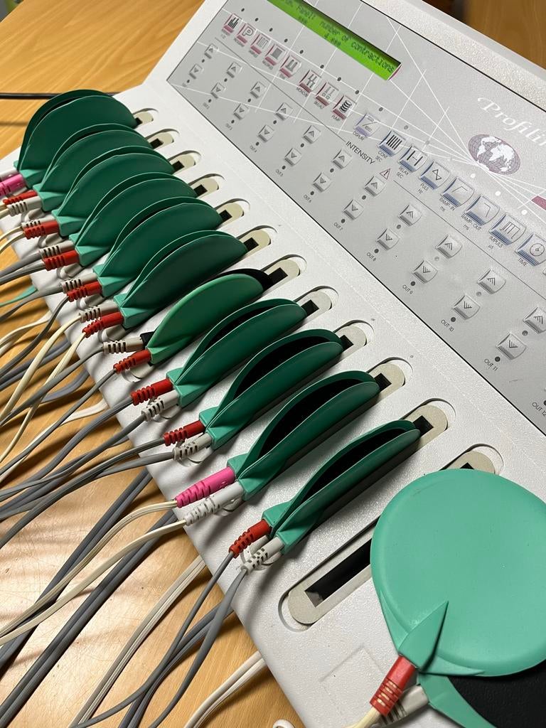 Afslanken spieren face en billen lift, Sport en Fitness, Ophalen of Verzenden, Gebruikt, Lichaamsverzorging