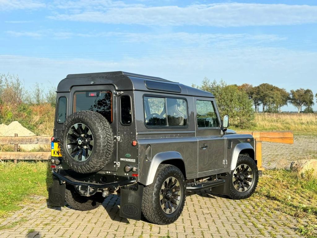 Land Rover Defender 2.4 TD4 HT 90" SE / Recaro / grijs kente, Euro 5, Gebruikt, Zwart, Origineel Nederlands