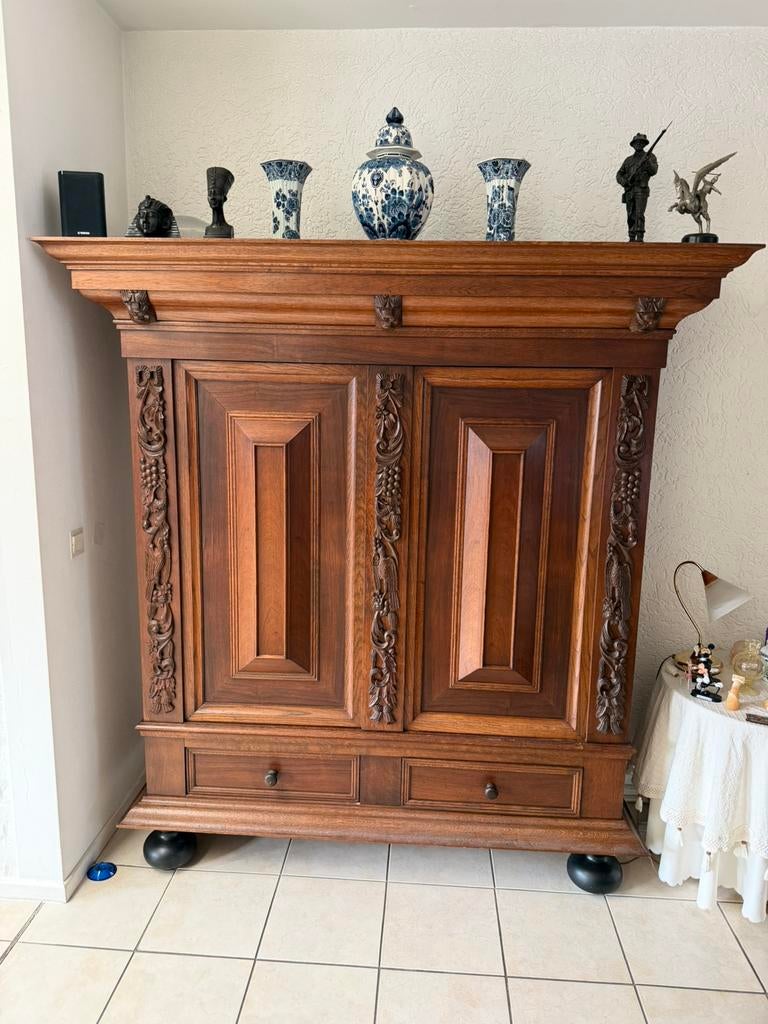 Antieke Kussenkast Kussenkast 185x178cm in goede staat!, Ophalen