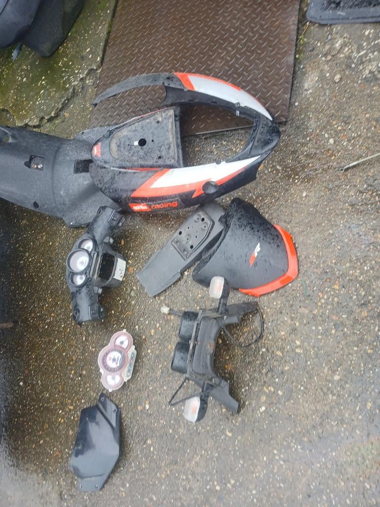 Aprilia sr onderdelen, Ophalen, Aprilia