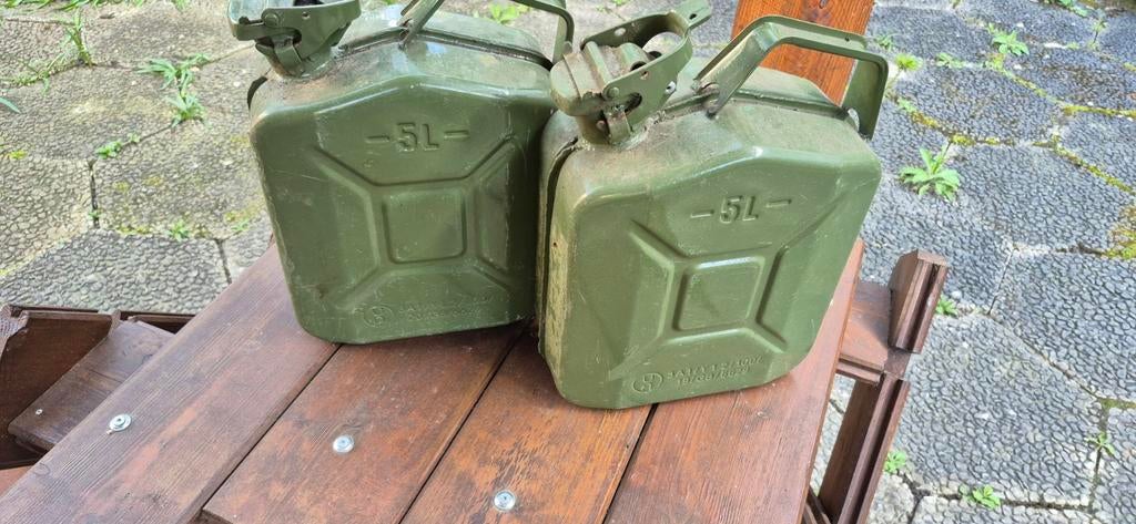 Metalen jerrycan 5 liter, Ophalen of Verzenden