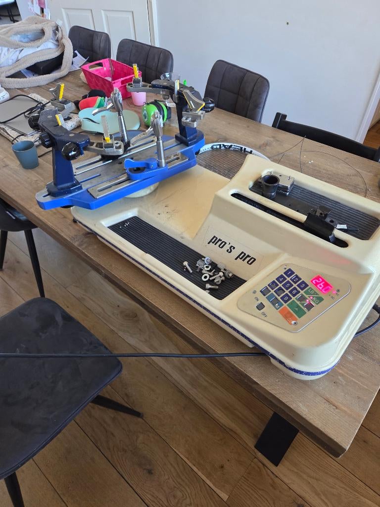 Pro's Pro elektrisch bespanapparaat tennis, Ophalen, Gebruikt, Racket, Overige merken