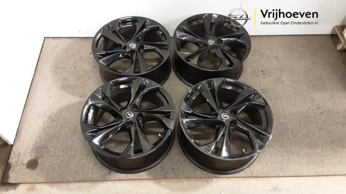 Velgen set van een Opel Astra (Astra K 15-), Auto-onderdelen, Banden en Velgen, Gebruikt, -, -, Ophalen of Verzenden