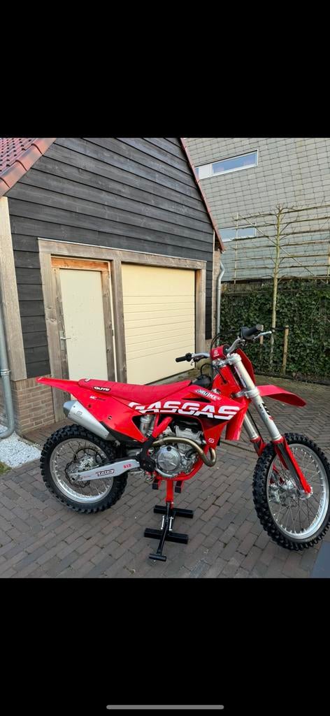 Gasgas mc250f 2023 nieuwstaat 50 uur nieuwe zuiger, Particulier, Crossmotor