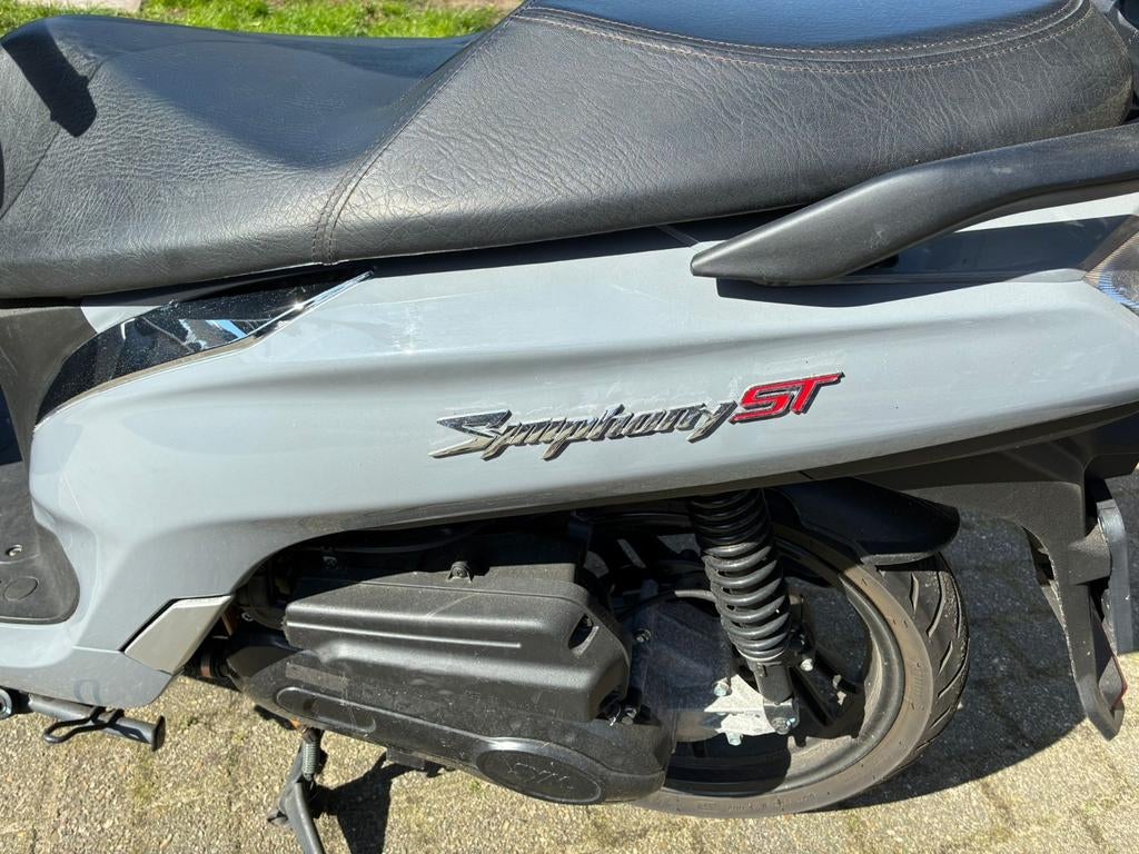 Grijze Sym symphony bouwjaar 2024, Ophalen