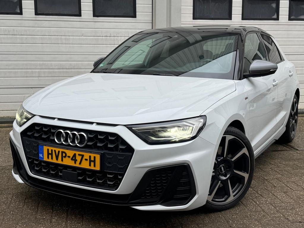 Audi A1 Sportback 40 TFSI 200PK 2 x s line Led/Xenon/front-l, Stof, 4 cilinders, 1984 cc, Bedrijf