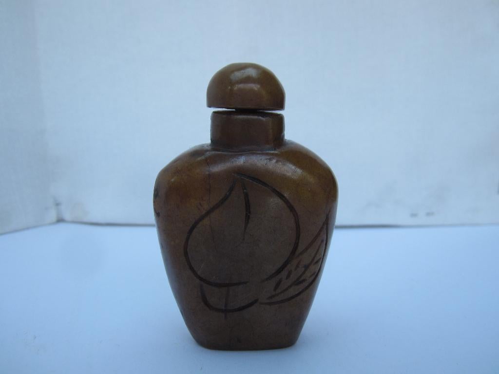 Chinese antieke jade snuiffles met snijwerk(#2712), Ophalen of Verzenden