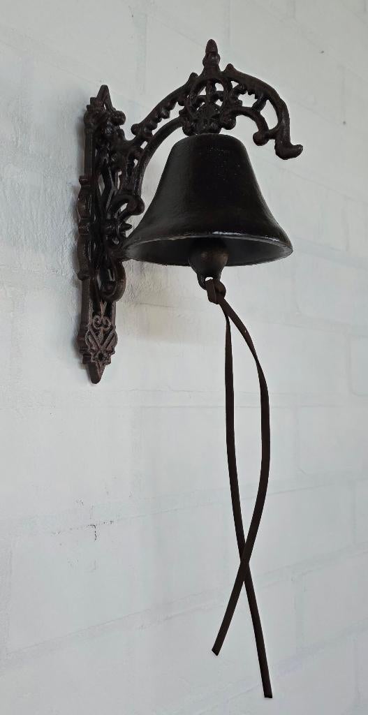 DEURBEL / GIETIJZER / €19,95, Huis en tuin decoratie Marie, Nieuw, Info@huisentuindecoratiemarie.nl, Peize