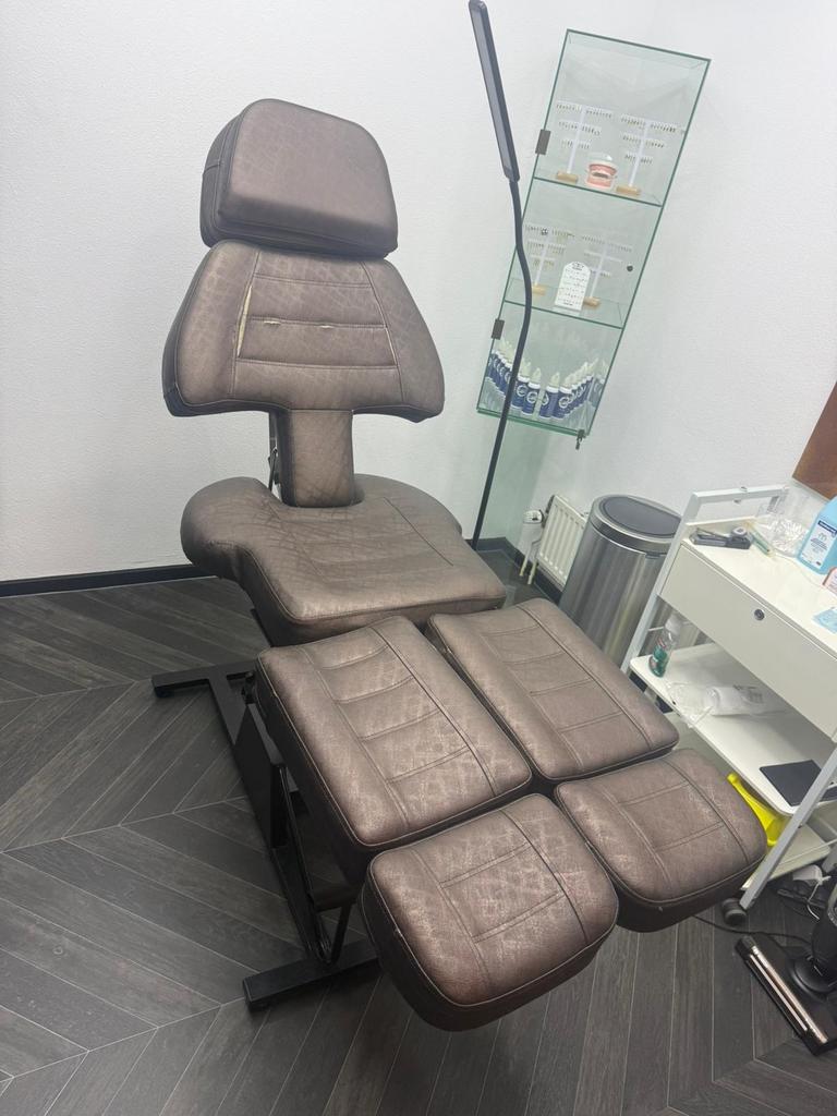 Tattoo / behandel stoel, Ophalen
