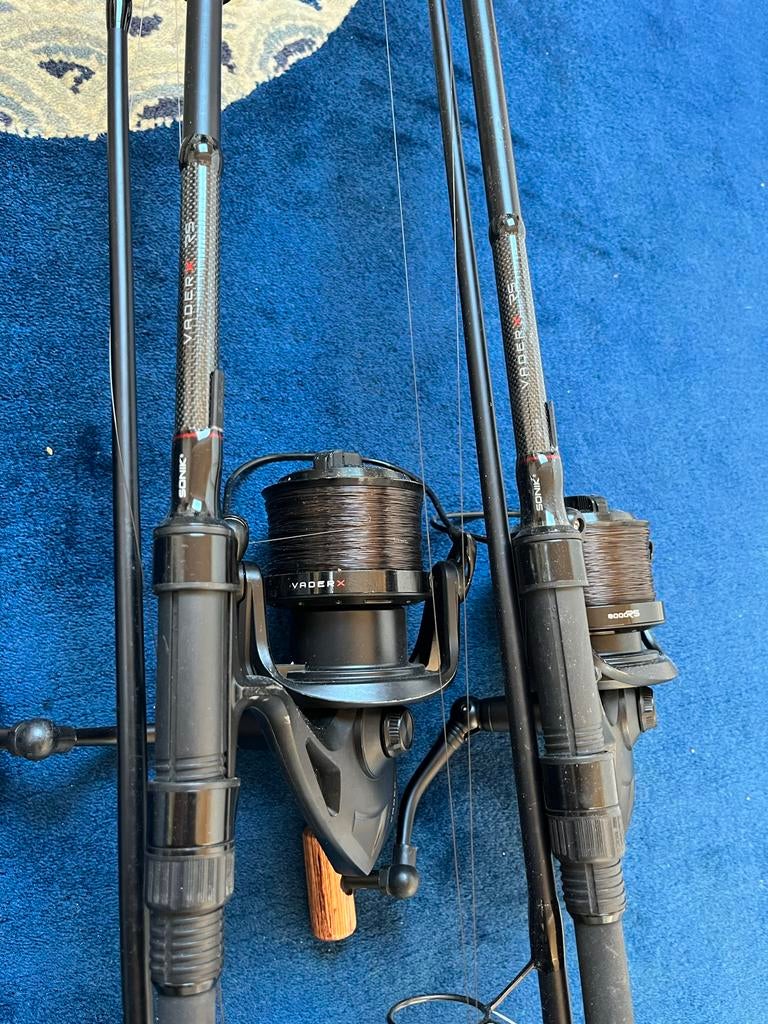 Sonik Vader karperset met molens en Shimano lijn, Ophalen, Zo goed als nieuw, Complete set