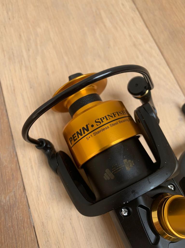 Nieuwe Penn Spinfisher V 3500 molen, 6 lagers, Molen, Nieuw, Ophalen of Verzenden, Penn
