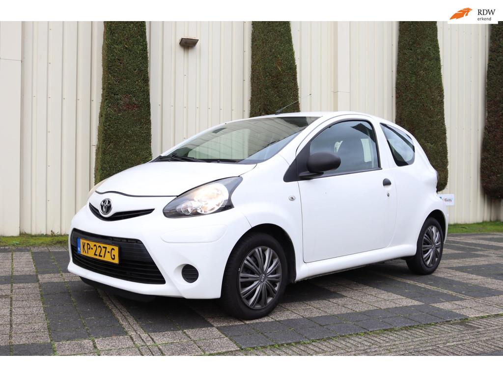 Toyota Aygo 1.0 VVT-i Aspiration, Voorwielaandrijving, Euro 5, Stof, Gebruikt