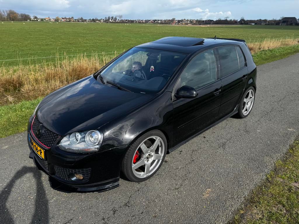 Volkswagen golf GTI 2005 Zwart, Auto's, Volkswagen, Voorwielaandrijving, Euro 5, Stof, Zwart