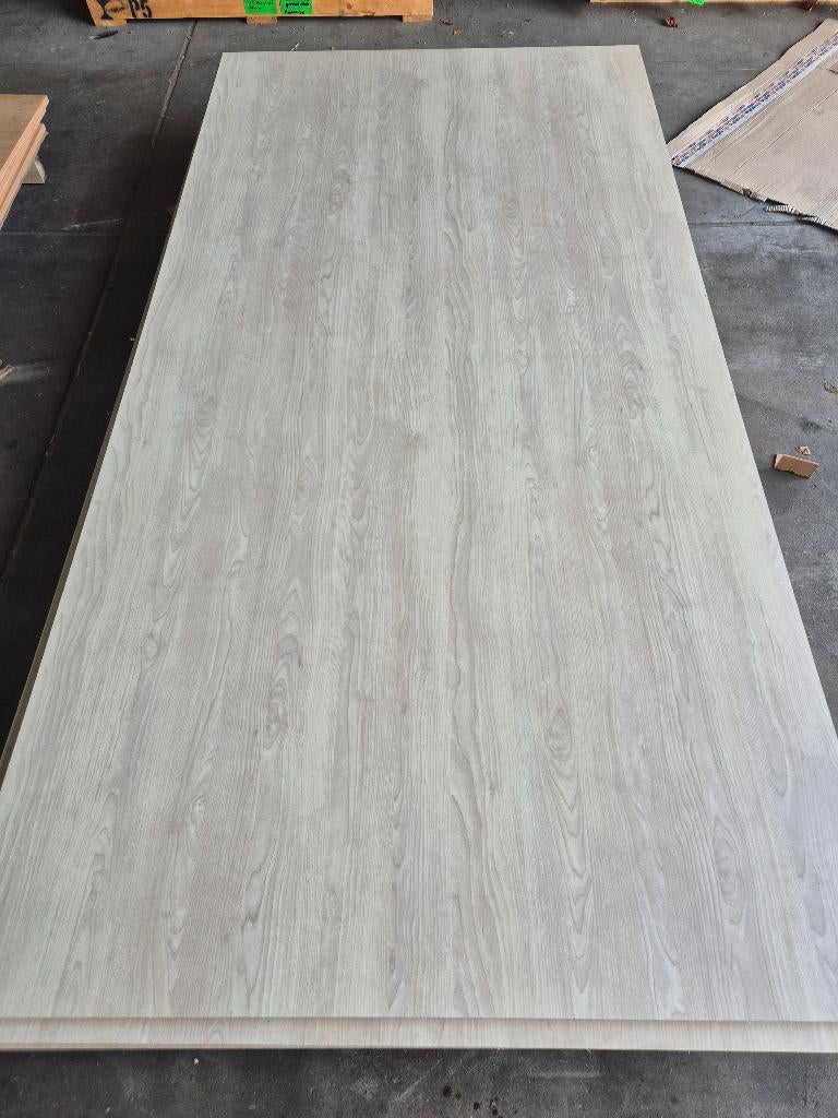 Multiplex platen met HPL licht eiken 242 x 121 x 2 ( 280 )