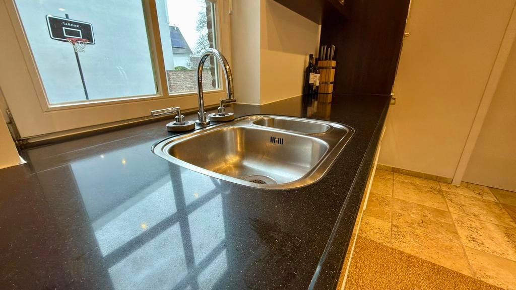 Moderne keuken met kookeiland en inbouwapparatuur, Ophalen, Gebruikt, Wit, Overige typen