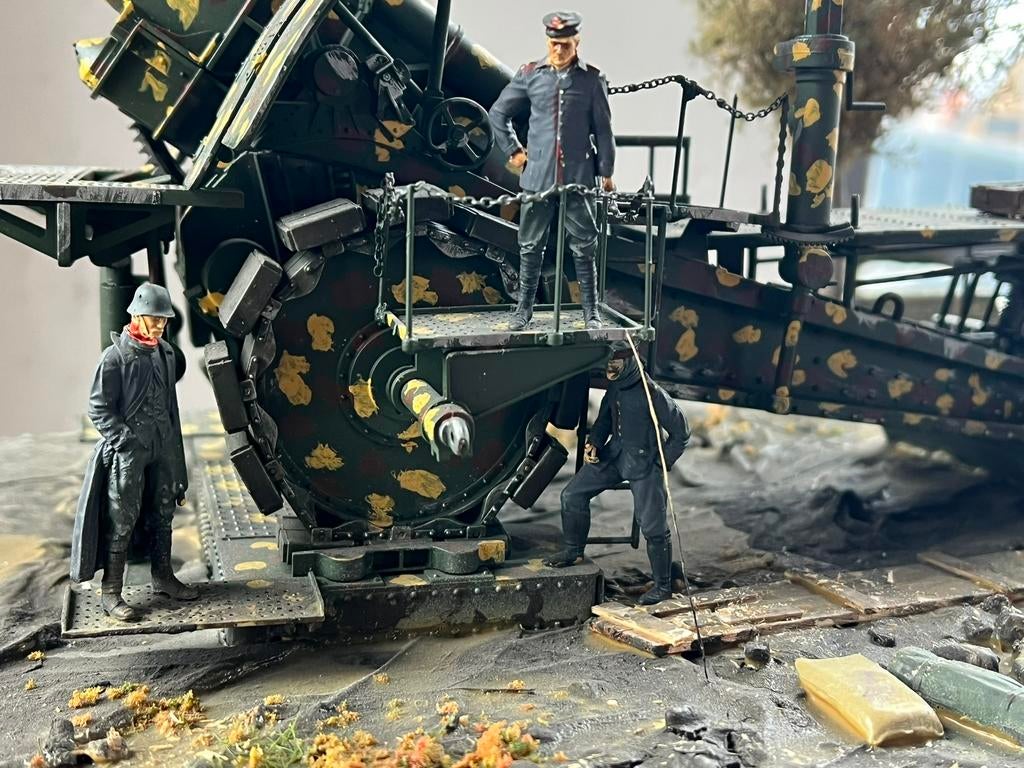 Groot model kanon Big Bertha 1/35 Wo1 diorama, Ophalen, 1:32 tot 1:50, Zo goed als nieuw, Nvt