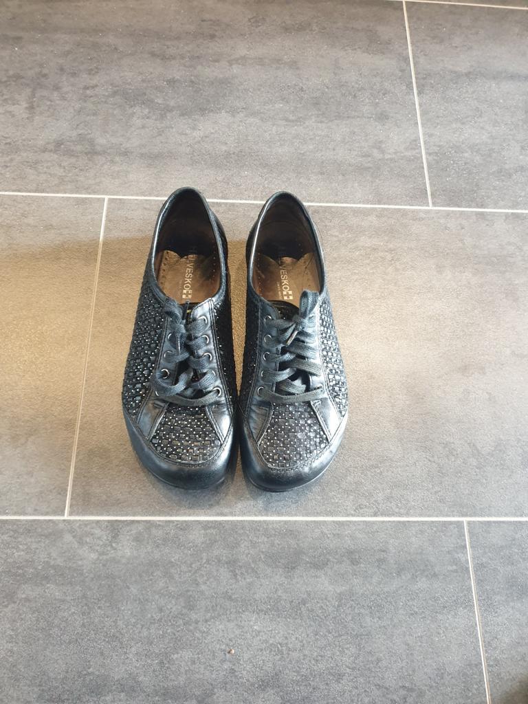 Dames schoenen, Kleding | Dames, Schoenen, Schoenen met lage hakken, Helvesko, Zwart, Ophalen of Verzenden