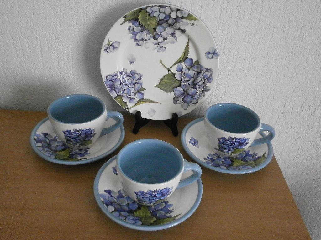 JET serviesdelen Hortensia ontbijtbord en kop en schotels, Ophalen of Verzenden, Zo goed als nieuw, Bord(en), Overige stijlen