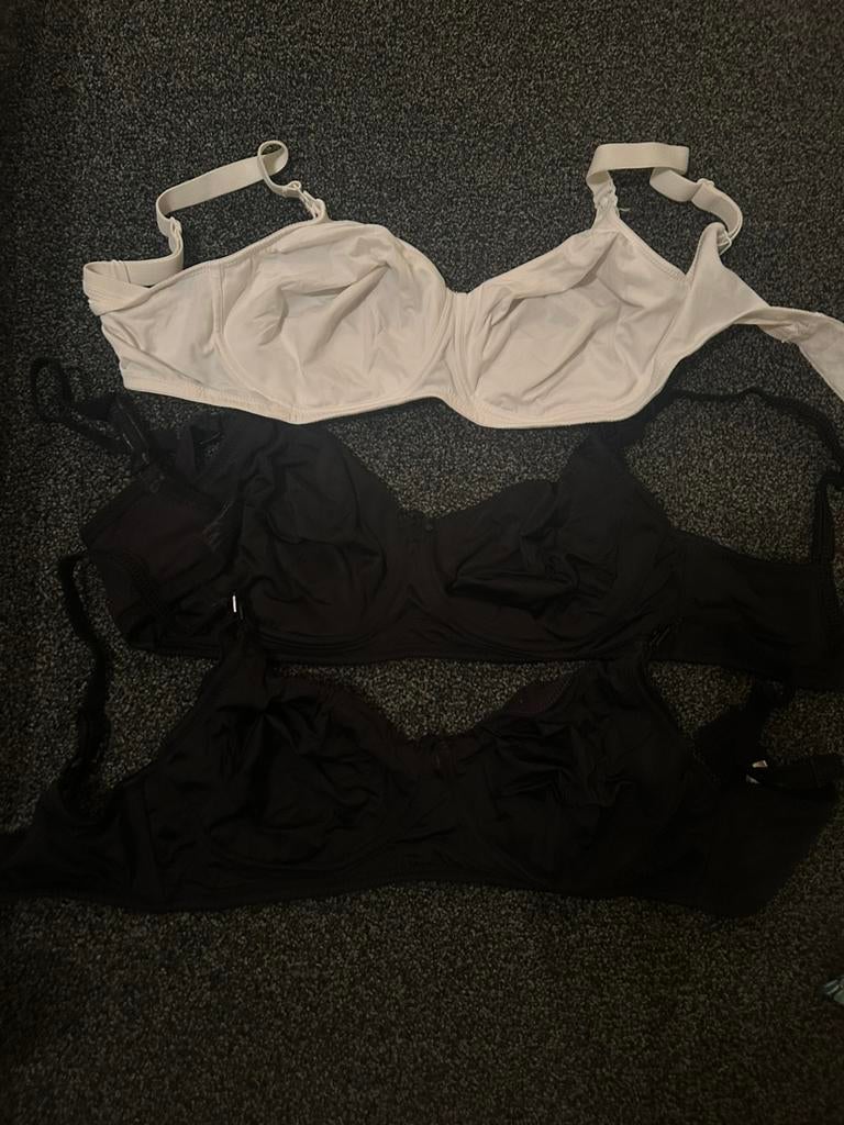 Voedings bh livera en mooie top wit, Kleding | Dames, Ondergoed en Lingerie, Ophalen, Wit, BH