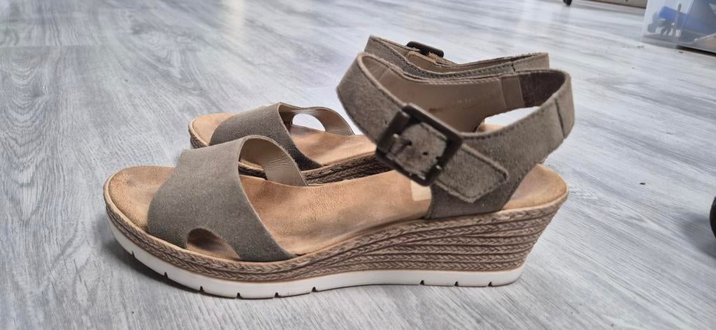 Hele mooie sandalen van Rieker, Zo goed als nieuw, Rieker, Sandalen of Muiltjes, Ophalen of Verzenden