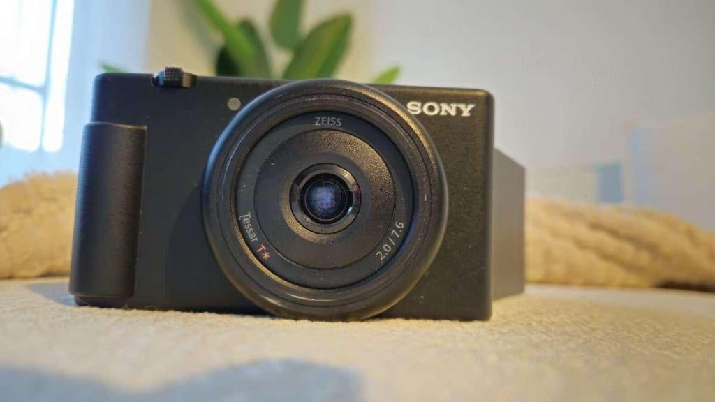 Sony ZV-1F, Audio, Tv en Foto, Fotocamera's Digitaal, Ophalen of Verzenden, Zo goed als nieuw, Sony