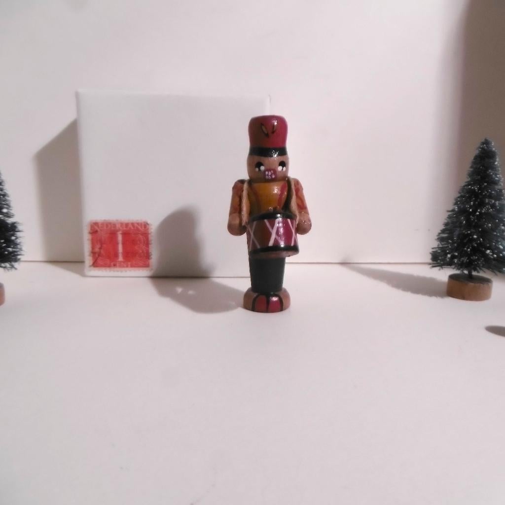 oud houten Duitse notenkraker speelgoed trommel kerst pop, Verzenden