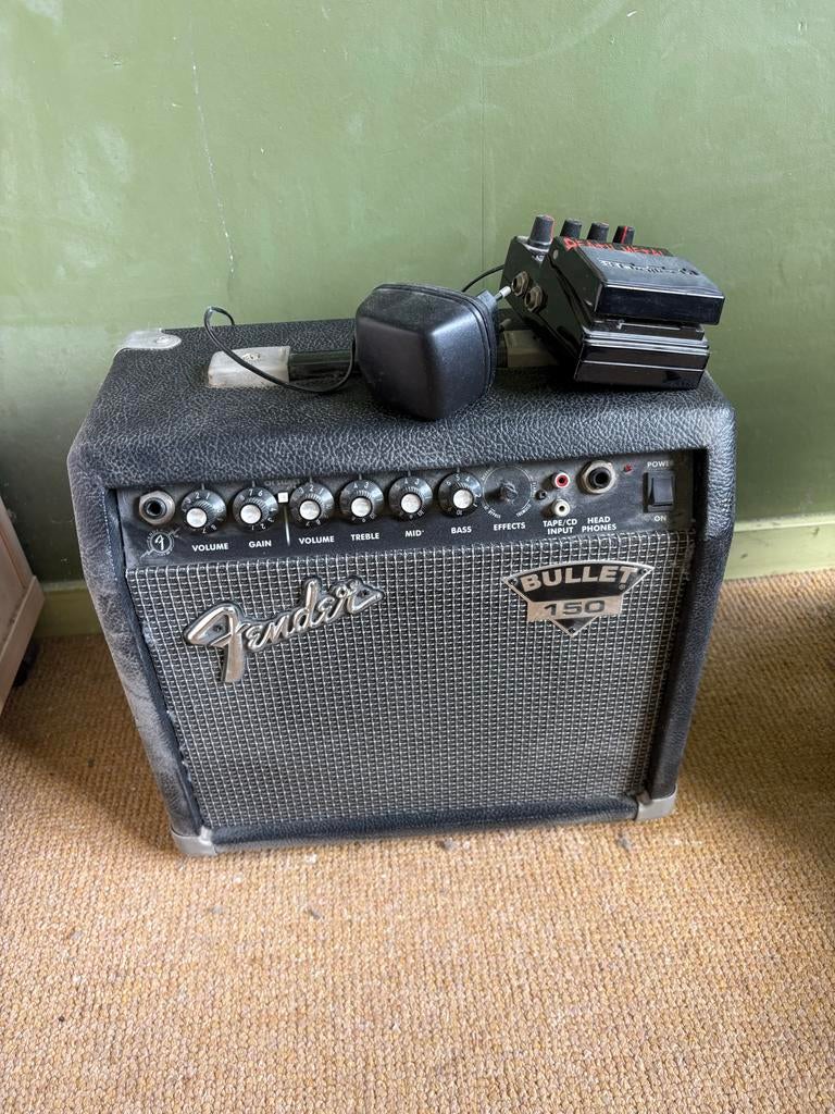 Fender Bullet 150 versterker, Muziek en Instrumenten, Versterkers | Bas en Gitaar, Ophalen, Gebruikt, Gitaar, Minder dan 50 watt