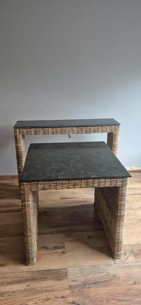 Rotan side table -  bijzettafel met natuursteen blad, Huis en Inrichting, Tafels | Eettafels, Ophalen, Rond, 100 tot 150 cm, 100 tot 150 cm