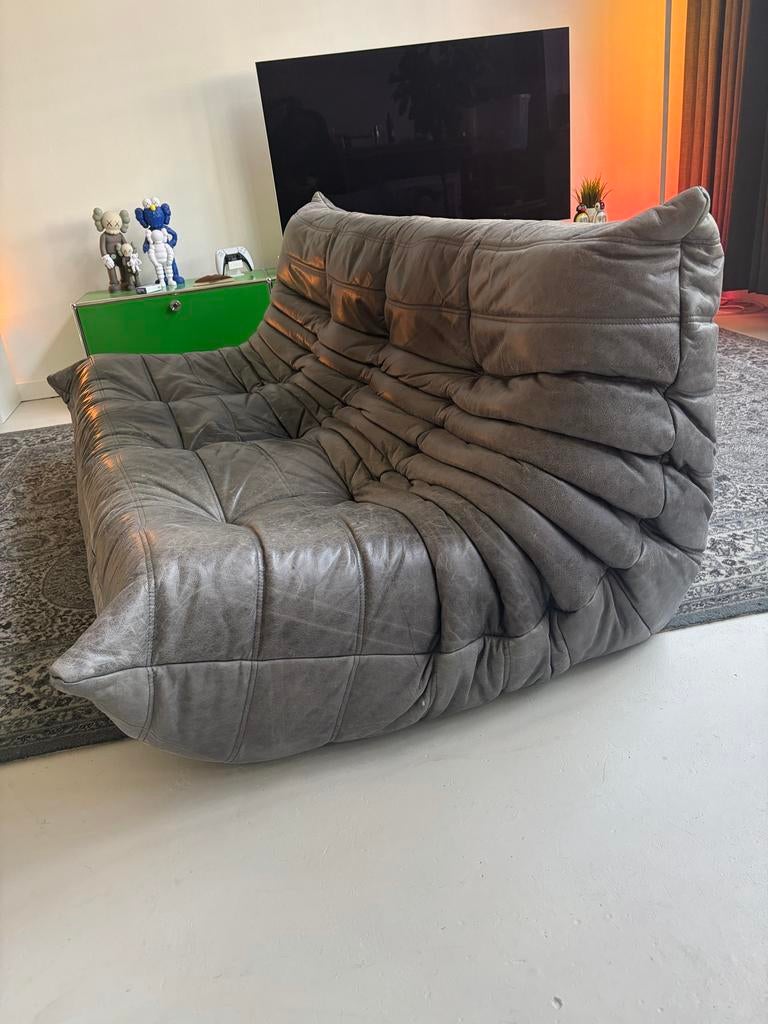 Ligne Roset Togo 3-zits bank grey leather / grijs leer 3 zit, Ophalen, Gebruikt, Driepersoons, 200 tot 250 cm