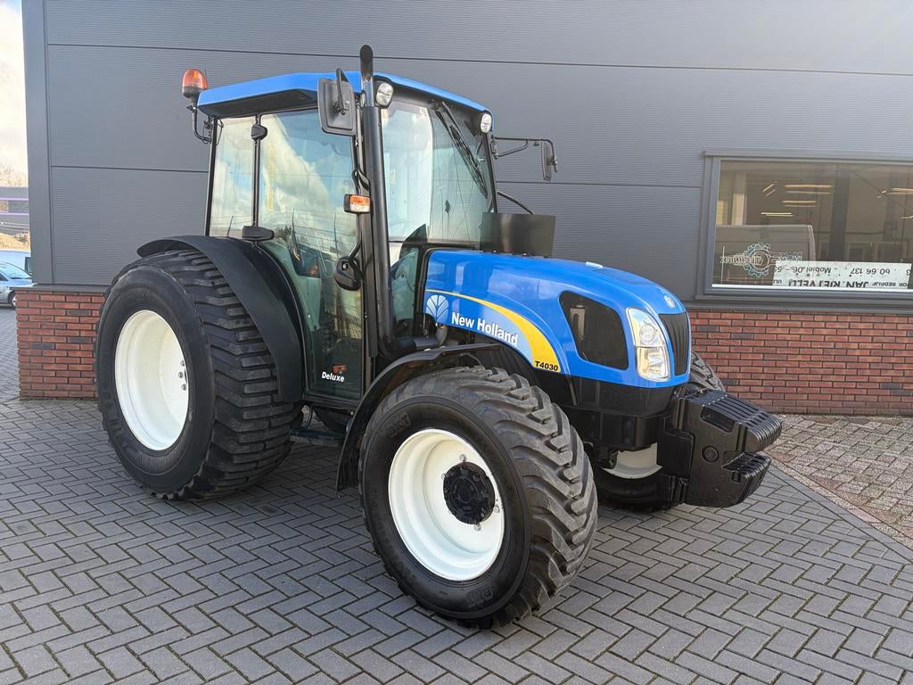 New Holland T4030 deluxe trekker, Zakelijke goederen, Agrarisch | Tractoren, Ophalen, 80 tot 120 Pk, Gebruikt, 5000 tot 7500