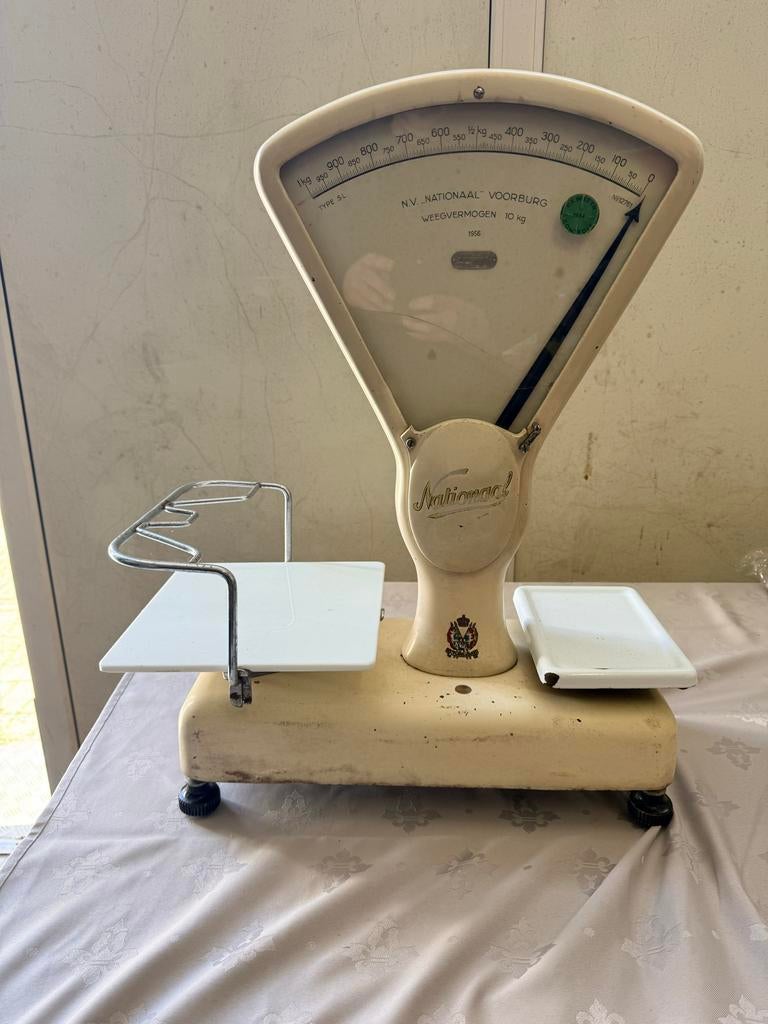 Antieke Weegschaal Nationaal Voorburg 10 kg - 1956, Witgoed en Apparatuur, Weegschalen, Ophalen