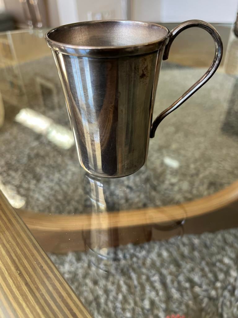 Verzilverde geboortebeker ‘Stan’, Antiek en Kunst, Antiek | Goud en Zilver, Zilver, Ophalen of Verzenden