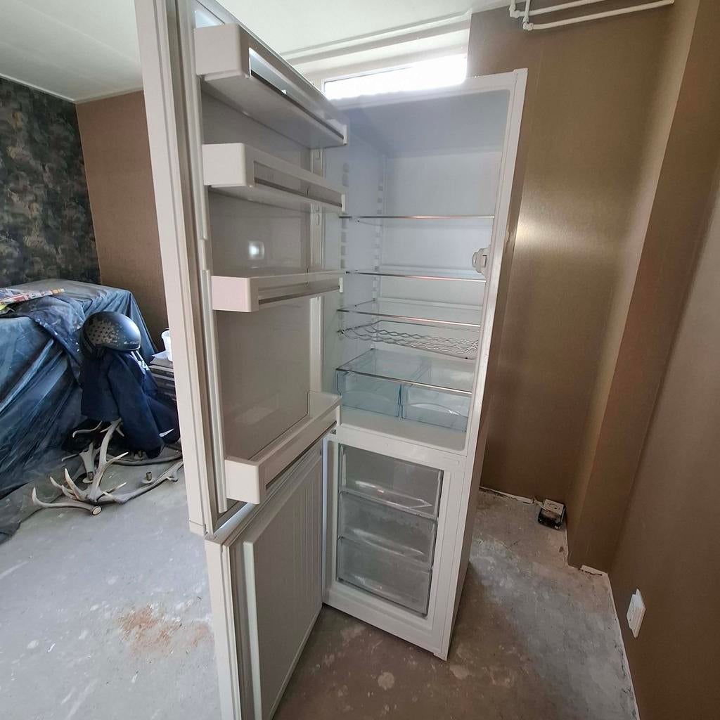 Liebherr koelkast met vriezer, Ophalen, 200 liter of meer, 60 cm of meer, Met aparte vriezer