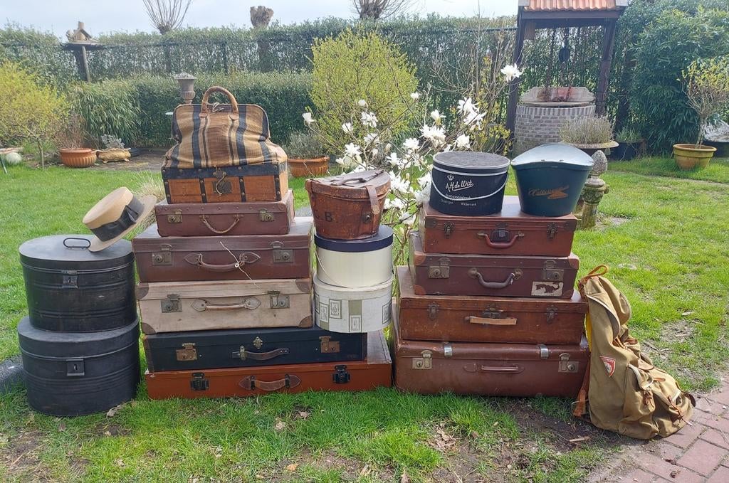 18 x antieke reiskoffer & tas en hoedendoos, Ophalen