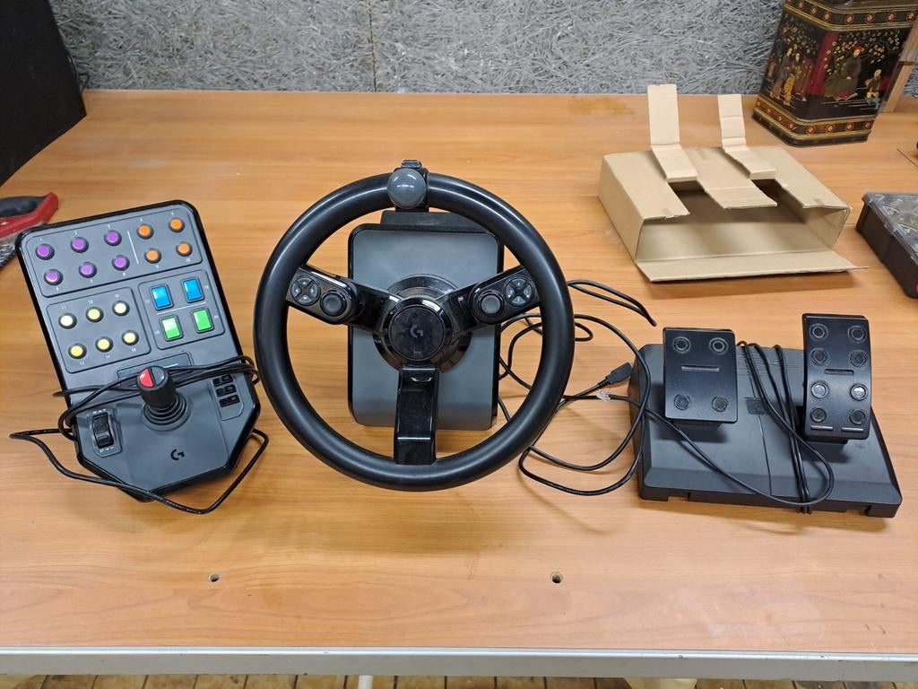 Logitech G Saitek Farm Simulator Heavy Equipment Bundle, 1 speler, Ophalen of Verzenden, Vanaf 3 jaar