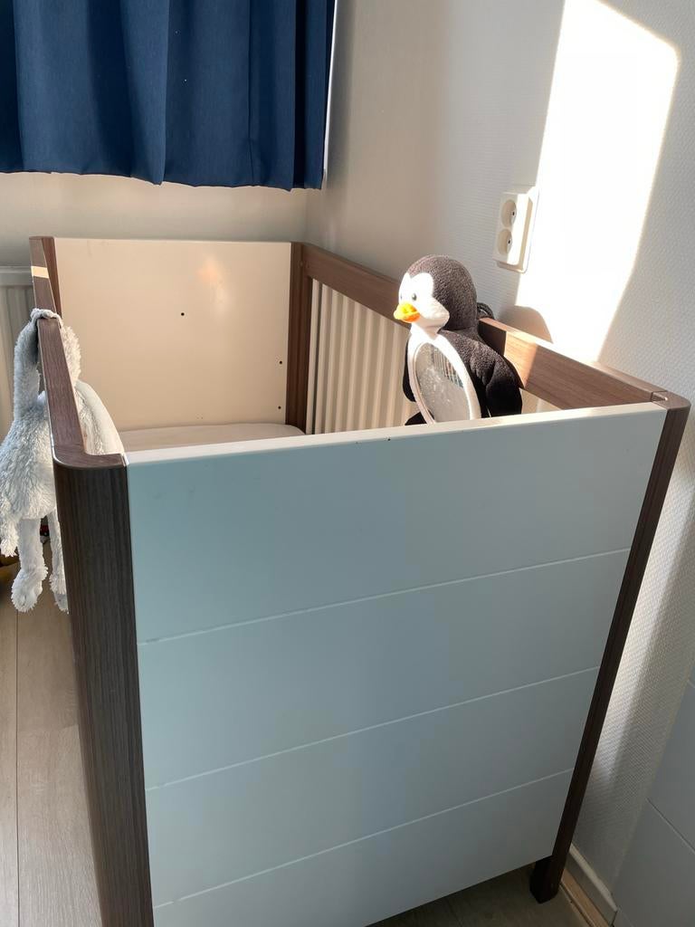 Vroomshoop Ledikant en Commode met Matras en Aerosleep, Ophalen of Verzenden, Zo goed als nieuw, Jongetje of Meisje