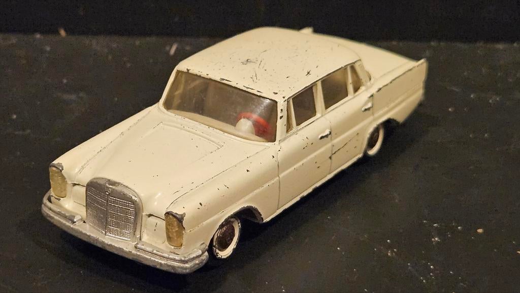 Tekno denmark Mercedes 220se, Hobby en Vrije tijd, Modelauto's | 1:43, Ophalen of Verzenden, Gebruikt, Auto, Overige merken