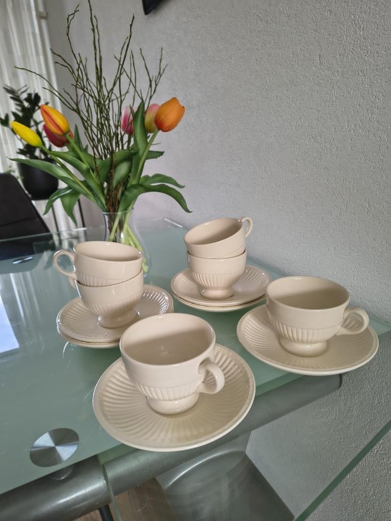 Wedgwood theekopjes incl schotels, Ophalen, Zo goed als nieuw, Wedgwood, Kop(pen) en/of Schotel(s)