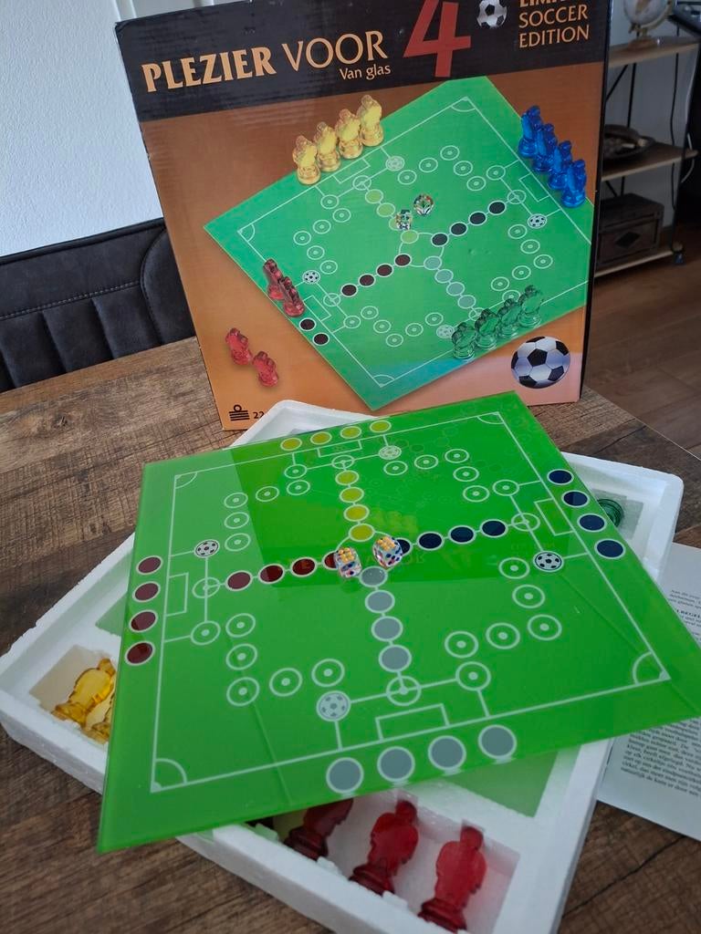 Glazen mens erger je niet  (voetbal), Ophalen of Verzenden