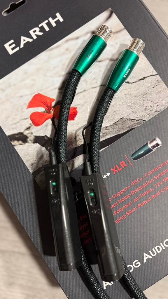 Audioquest Earth XLR, Ophalen of Verzenden, Zo goed als nieuw, Minder dan 2 meter, Interlink-kabel