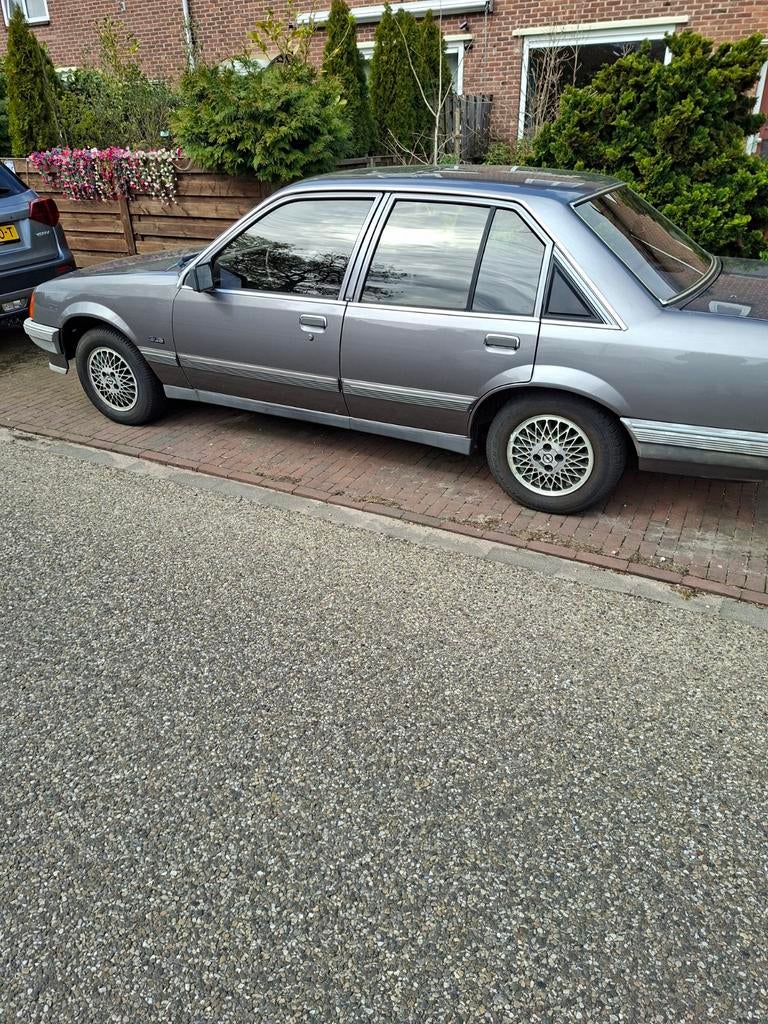 OPEL REKORD OLDTIMER AUTOMAAT, Auto's, Oldtimers, Beige, Overige kleuren, Opel, Particulier