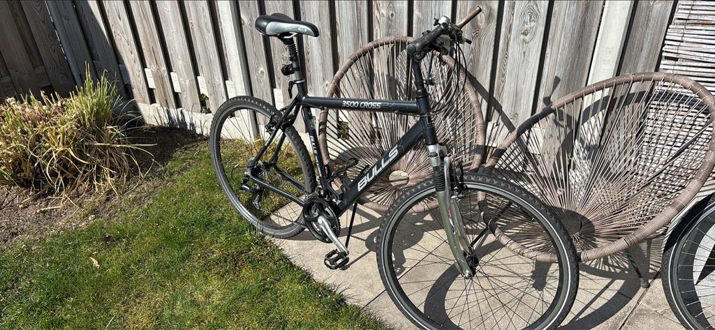 Bulls 3500 Cross hybride fiets, Fietsen en Brommers, 28 inch, Gebruikt, Vering, Meer dan 20 versnellingen