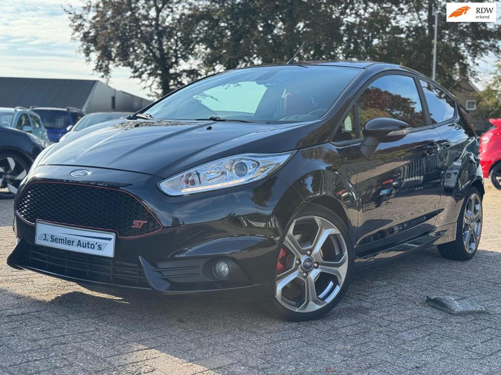 Ford Fiesta 1.6 ST2 CLIMA RECARO 86DKM PDC DEALERONDH., 1596 cc, 1063 kg, Gebruikt, 4 cilinders