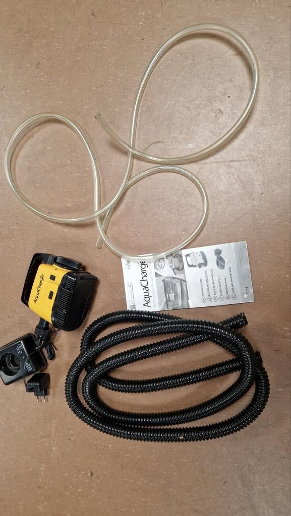 Dompelpomp Rule Aqua Charge - Zo goed als nieuw., Ophalen of Verzenden, Zo goed als nieuw, Dompelpomp