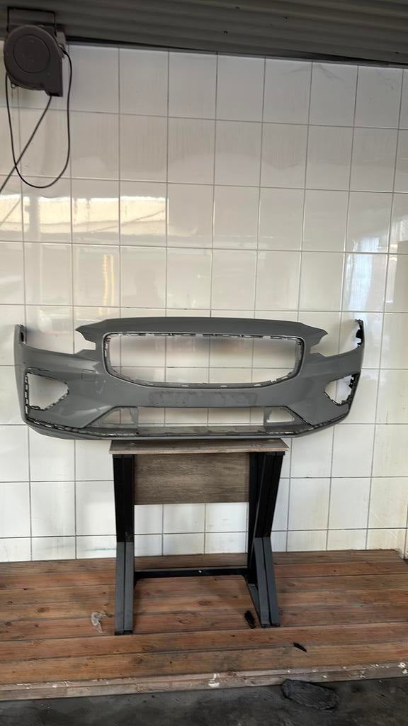 Volvo V60 II Voorbumper – 31690530