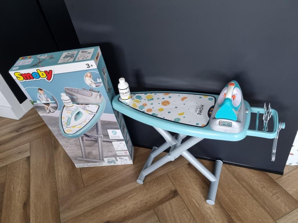 Speelgoed strijkplank en strijkijzer met doos, Ophalen of Verzenden