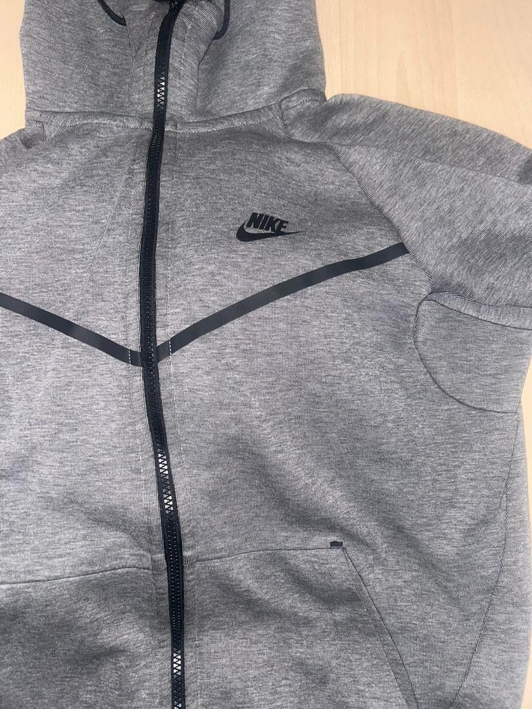 MADURO NIKE TECH TRAININGSPAK MAAT M, Ophalen, Zo goed als nieuw, Maat 48/50 (M)