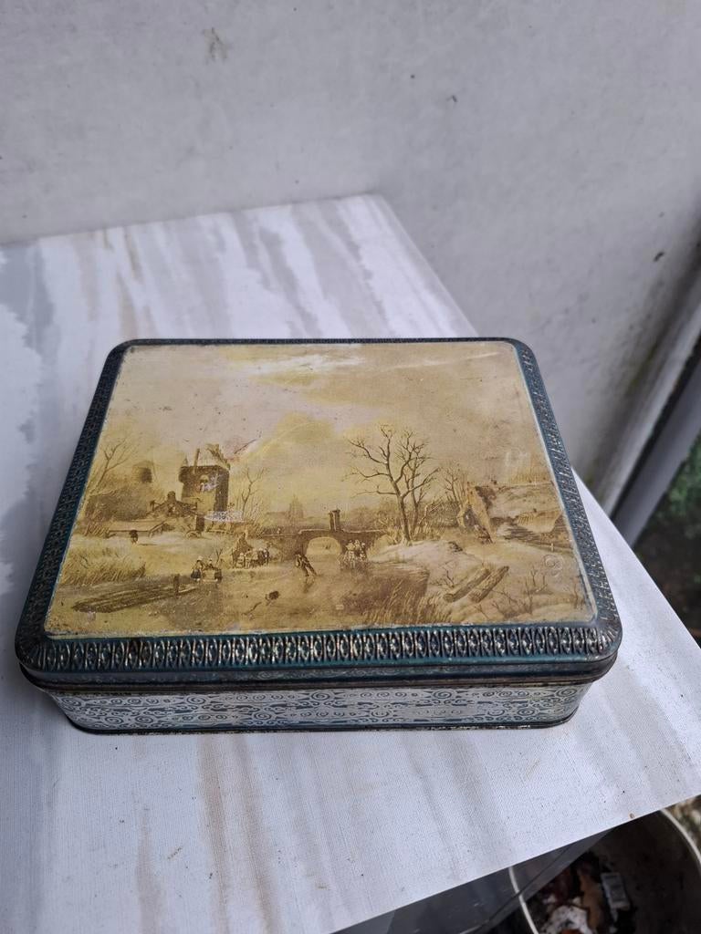 Vintage Blikken Koektrommel met Winterlandschap, Ophalen of Verzenden, Gebruikt, Koek(jes), Overige merken